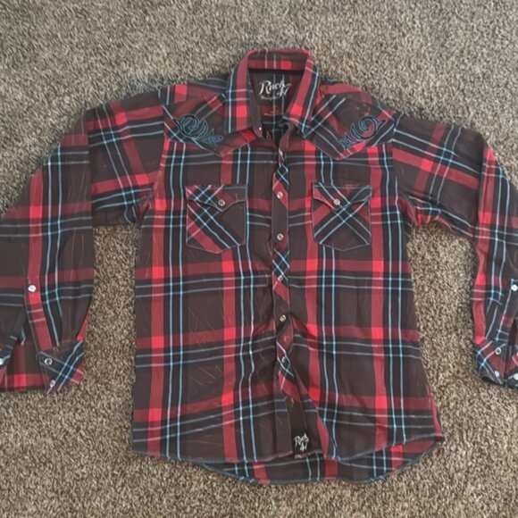Wrangler Rock 47 Size: Large Color: Red Plaid E - Picture 2 of 10